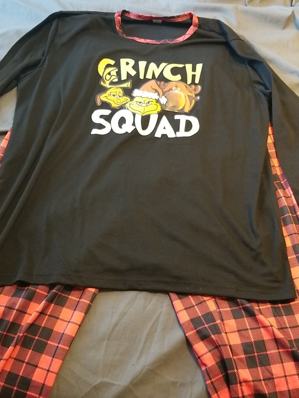 The Grinch Inspired 2 Piece Pajamas Size Large
